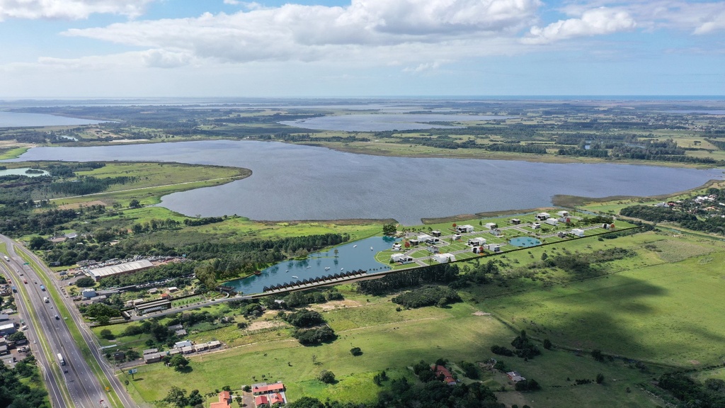 Lagoon Marina Club